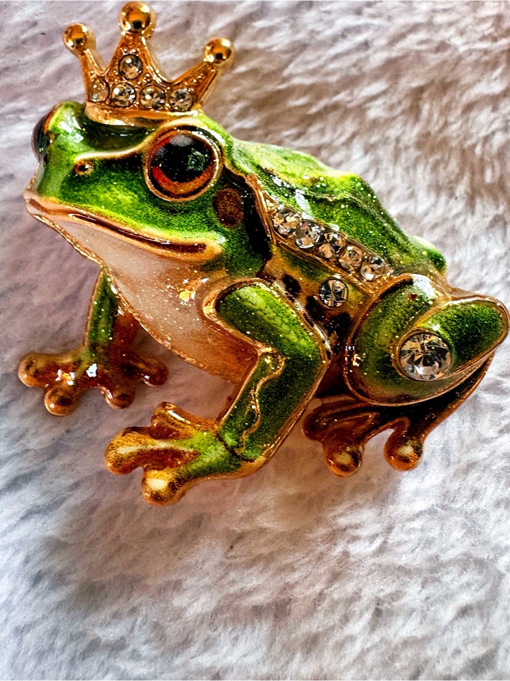 Green Jeweled Frog Prince Brooch with Gold Crown NWOT